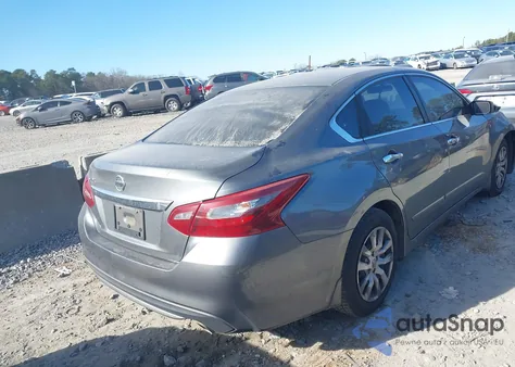 2018 Nissan Altima 2.5 S z USA, uszkodzony, nr VIN 1N4AL3APXJC238226